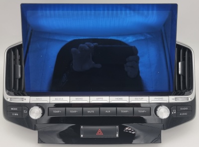 Магнитола для Toyota Land Cruiser 200 2008-2015 (климат на штатном экране) - Carmedia KP-T1303 монитор 13.3", Android 10, 6Гб+128Гб, CarPlay, SIM-слот