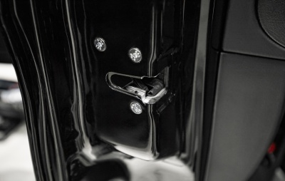 Автомобильный доводчик пластинного типа для Mercedes Benz V класс / Vito / Авиационный алюминий / Сделано в России