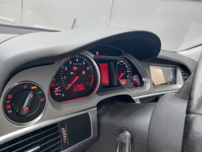 Монитор Android 8,8" для Audi A6 2005-2009 RDL-8803 монохром