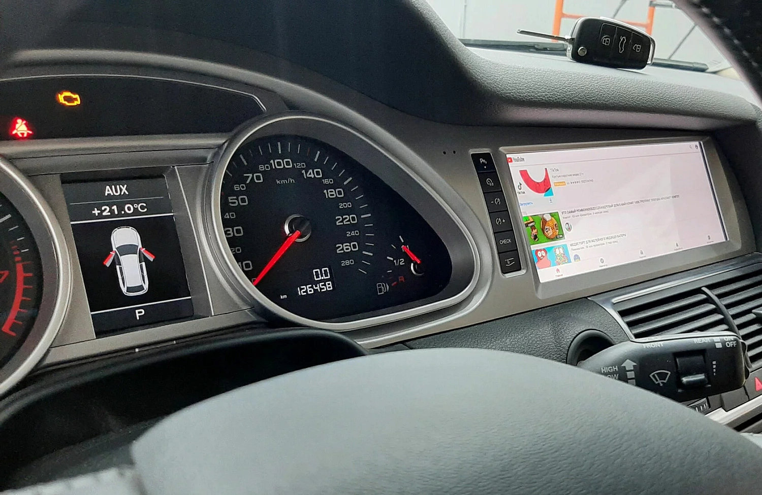 Магнитола андроид монитор 10.25" для Audi Q7 2009-2015 (MMI-3G) - Radiola RDL-8802 Android 14, 8ГБ+128ГБ, 4G/LTE-SIM