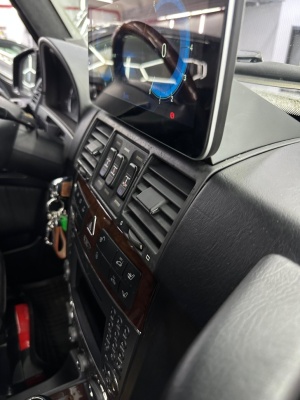 Магнитола для Mercedes-Benz G-класс 2007-2012 NTG 3.5 - Radiola RDL-7707 монитор 10.25", Android 13, 8Гб+128Гб, CarPlay, SIM-слот