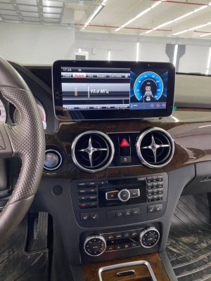 Магнитола для Mercedes-Benz GLK 2012-2015 NTG 4.5/4.7 - Radiola RDL-7701 монитор 10.25", Android 13, 8Гб+128Гб, CarPlay, SIM-слот