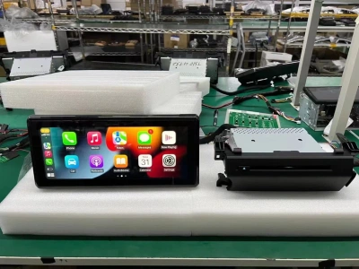 Магнитола андроид для Toyota Land Cruiser 300 (в штате экран климата снизу) - Carmedia ZH-T1210L монитор 12.3", Android 12, 8+128Гб, CarPlay, SIM-слот