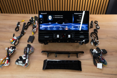 Магнитола для Toyota Land Cruiser 200 2008-2015 - Radiola RDL-LC200H 07-15 DH17  монитор 17"на Android 13, 8ГБ+256ГБ, SIM-слот