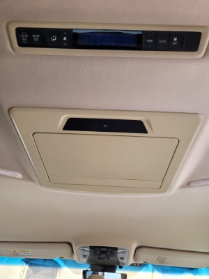 Потолочный Смарт ТВ 15,6" ERGO ER15AFL для Toyota Alphard (1920x1080, Android) бежевый