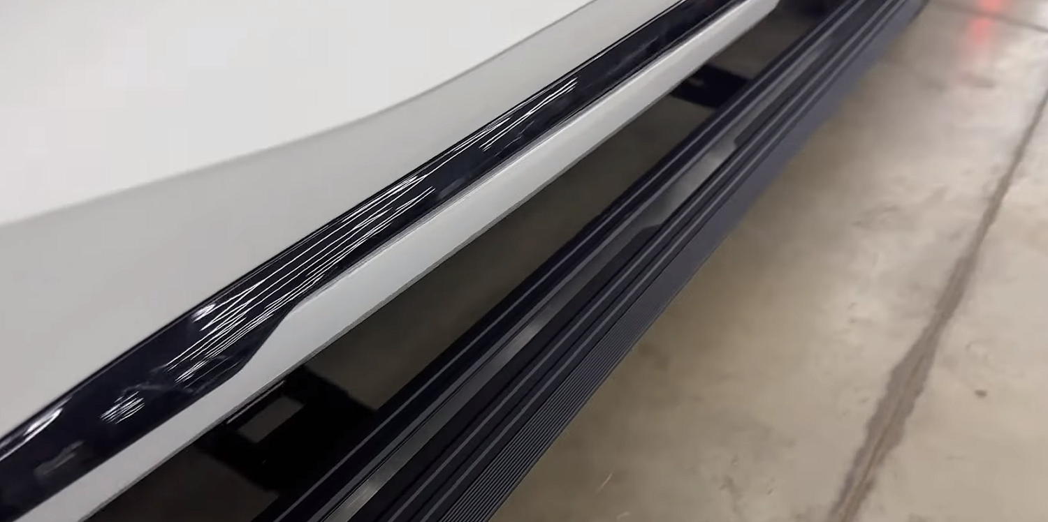 Электрические выдвижные пороги для Geely Monjaro