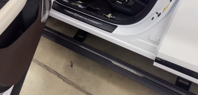 Электрические выдвижные пороги для Geely Monjaro