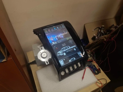 Магнитола для Toyota Tundra XK50 2007-2013, Sequoia XK60 2007-2022 - Carmedia ZF-1818-Q6 вертикальный экран в стиле "Тесла" на Android 11, 8Гб+128Гб, CarPlay, 4G SIM-слот