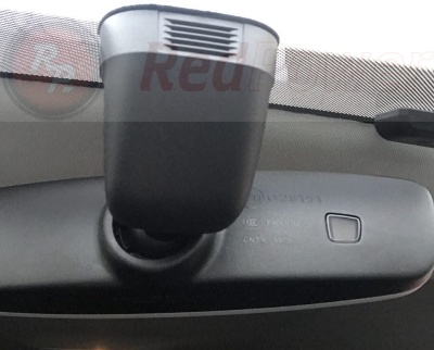 Штатный двухканальный видеорегистратор для Volkswagen и Skoda с датчиком дождя (2015+) RedPower DVR-VAG6-G DUAL